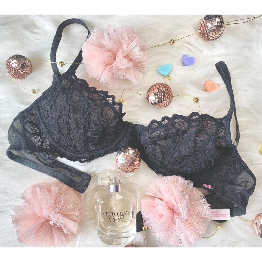 Pink Victoria’s Secret Black Bra 🎀🍭🍓